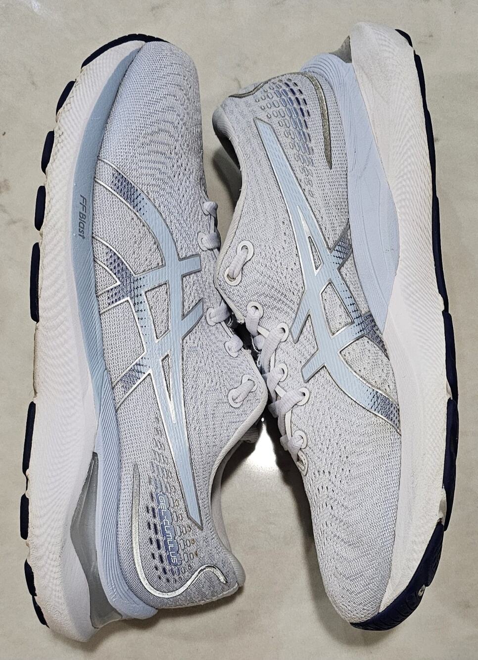 Asics Gel-Cumulus 24 Women's Size 7 Grey Navy Running Shoes 1012B206